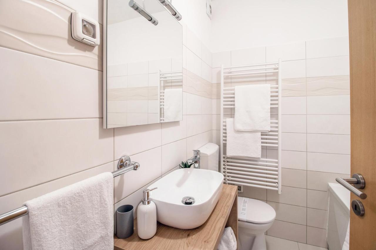 Apartment Montesa Zadar With Free Parking And Balcony מראה חיצוני תמונה