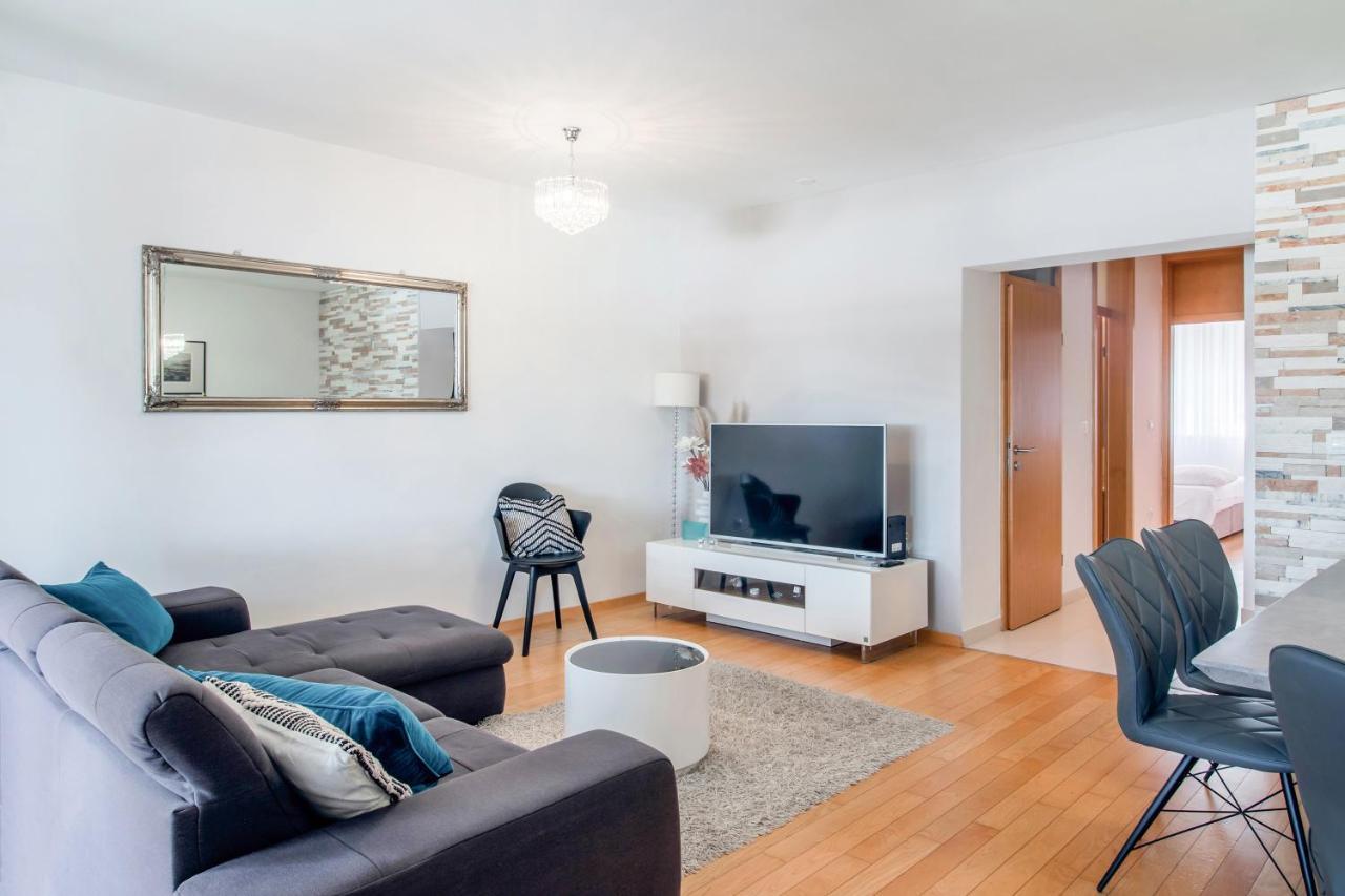 Apartment Montesa Zadar With Free Parking And Balcony מראה חיצוני תמונה