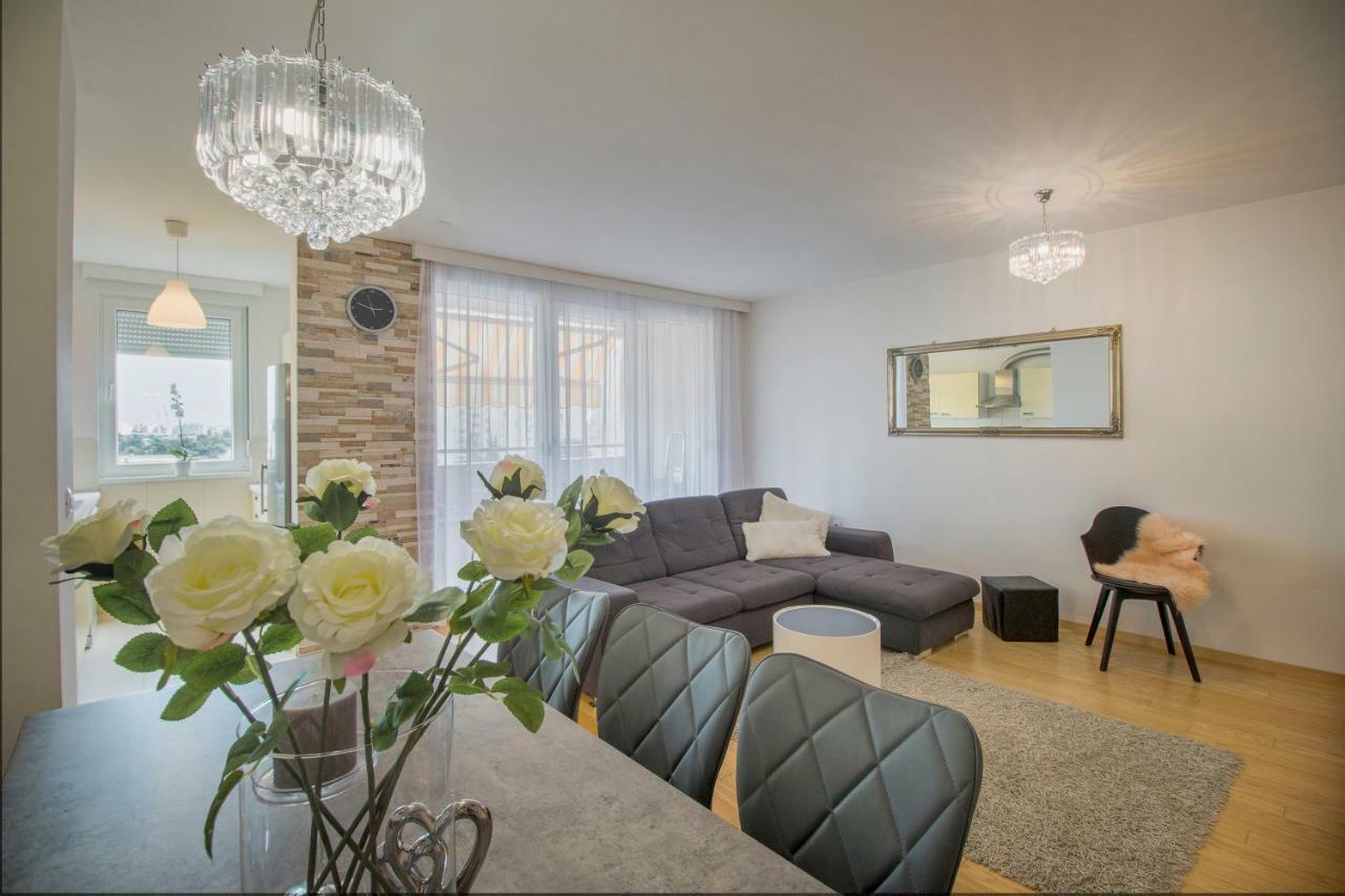 Apartment Montesa Zadar With Free Parking And Balcony מראה חיצוני תמונה